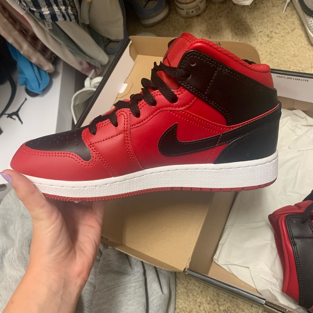 Jordan 1 - Picture 3 of 5